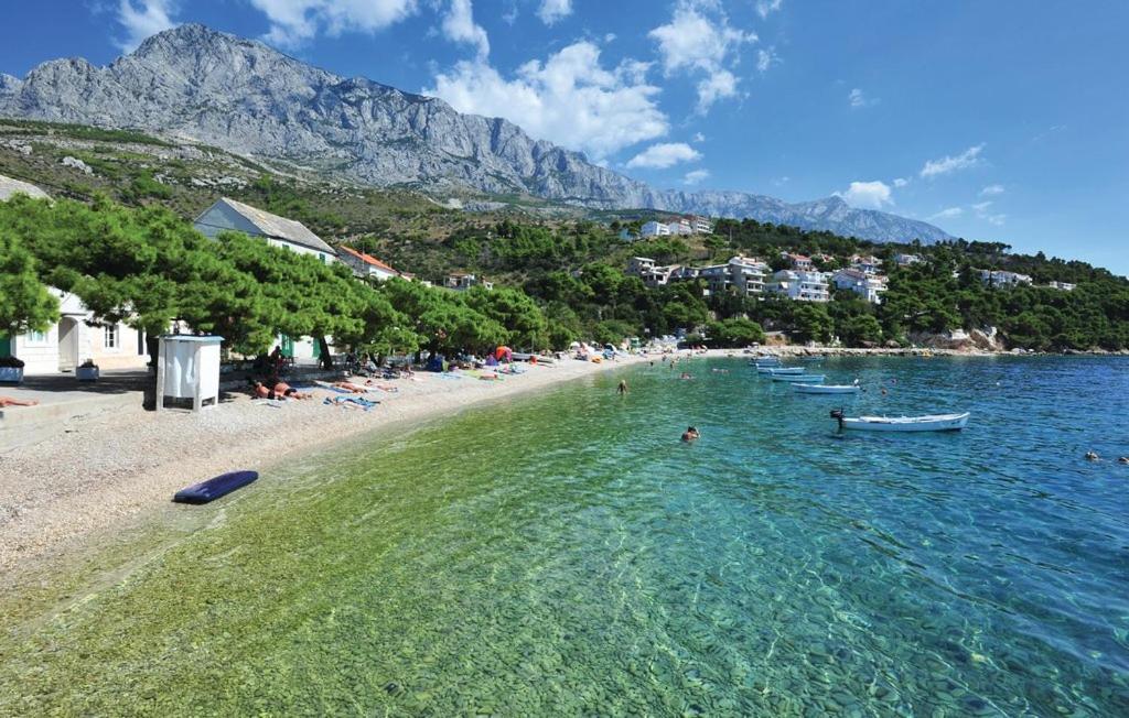 Villa Kristina - Ferienhaus Baska Voda - Topici, Private Outdoor Swimmingpool, Wifi Bagian luar foto