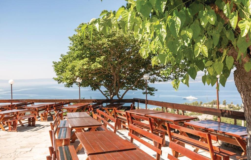 Villa Kristina - Ferienhaus Baska Voda - Topici, Private Outdoor Swimmingpool, Wifi Bagian luar foto